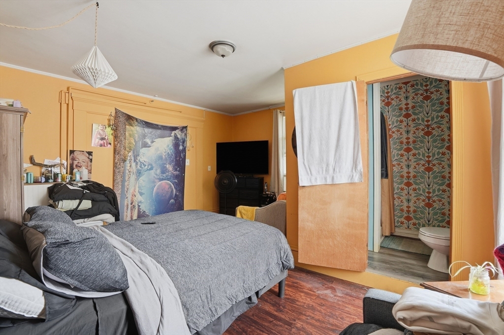 556 High Street Fall River, MA 02720 - Photo 29 of 36