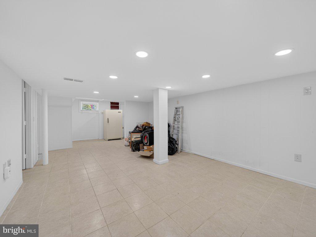 10402 Royalton Terrace Silver Spring, MD 20901 - Photo 20 of 31 finished basement
