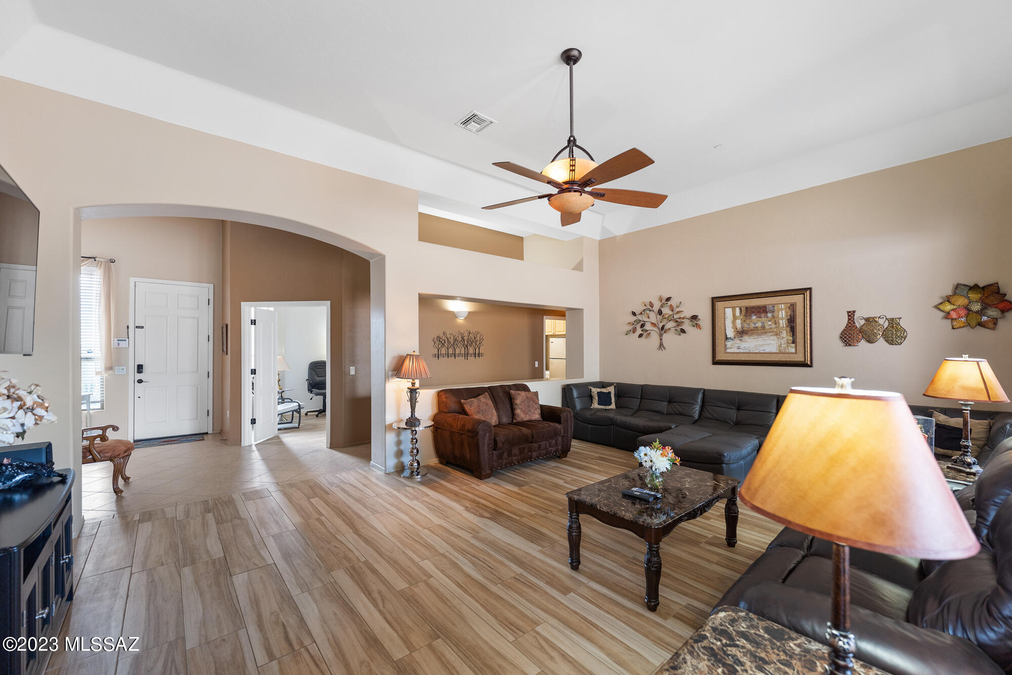 11775 North Copper Ridge Place Tucson, AZ 85737 - Photo 3 of 35