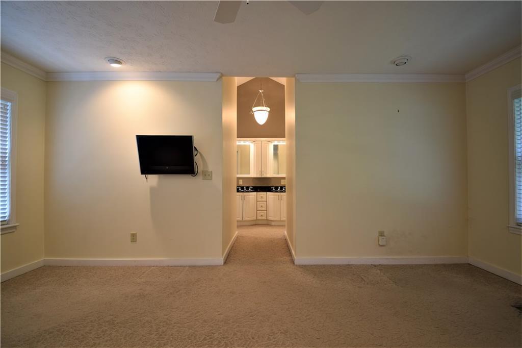 2921 North Limestone Street Springfield, OH 45503 - Photo 23 of 45