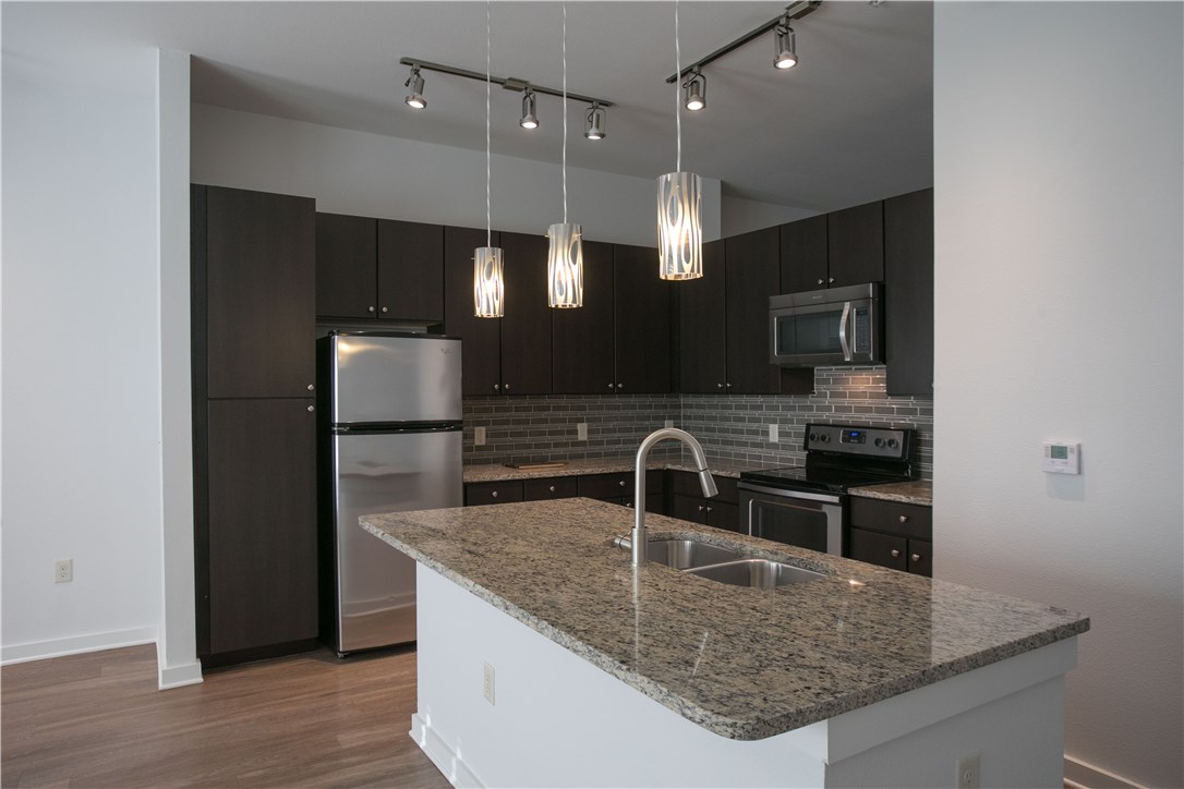 1900 Barton Springs Road, Unit 1040 Austin, TX 78704 - Photo 5 of 39 Gallery Image 5
