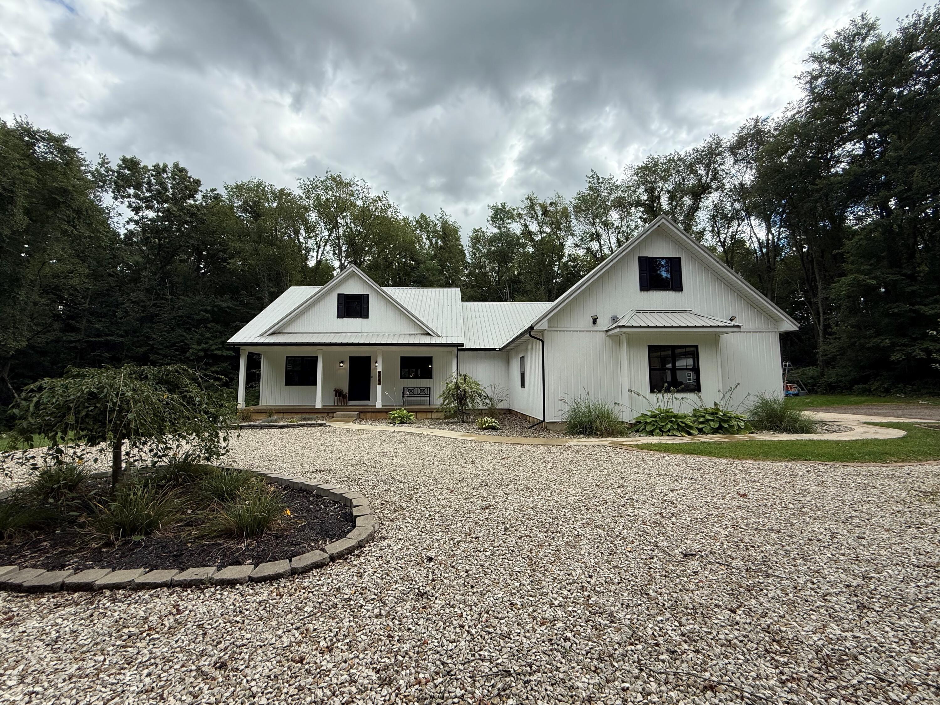 323 South Wattles Road Battle Creek, MI 49014 - Photo 3 of 48 Exterior 8