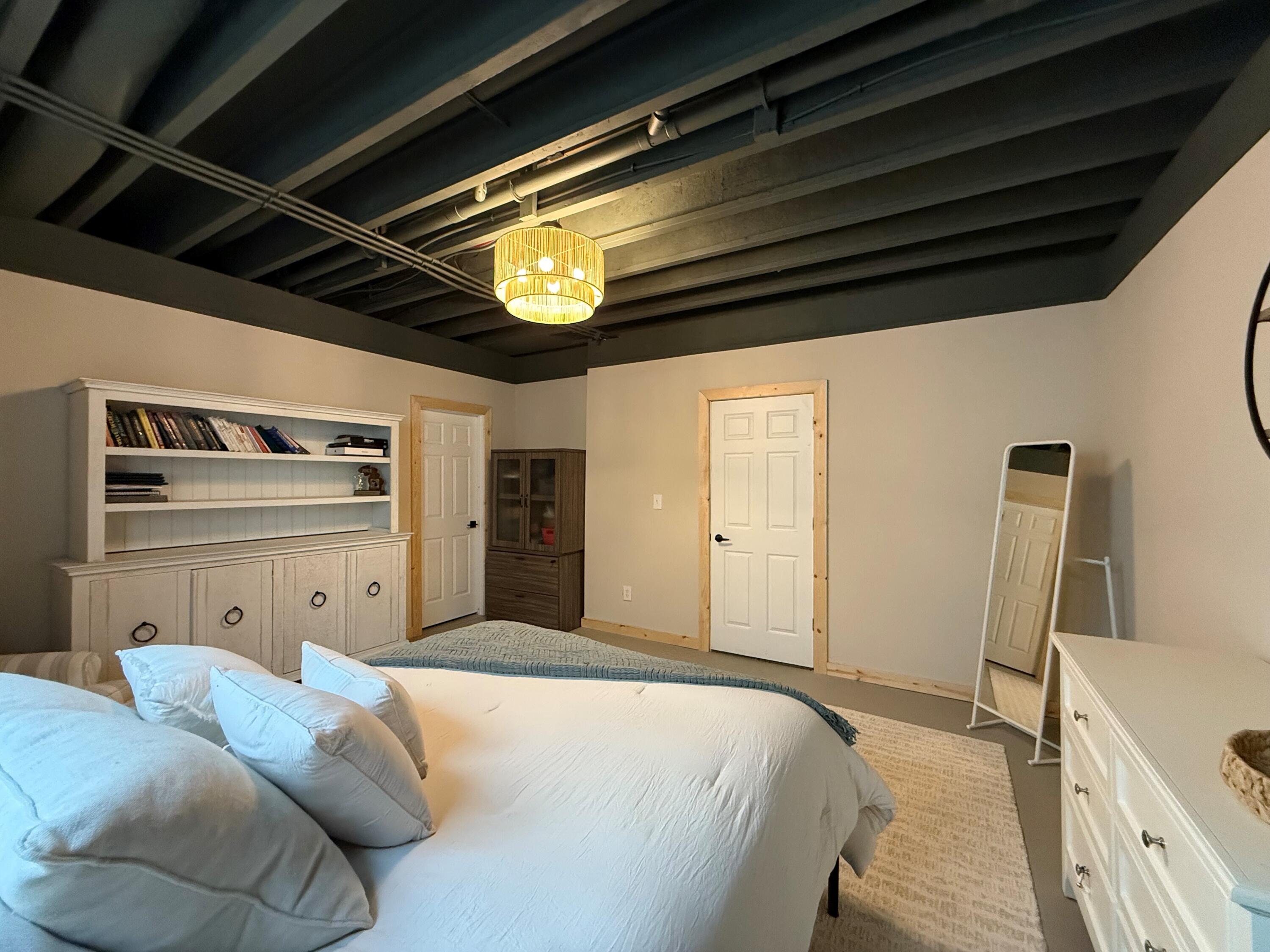 323 South Wattles Road Battle Creek, MI 49014 - Photo 41 of 48 Basement Bed