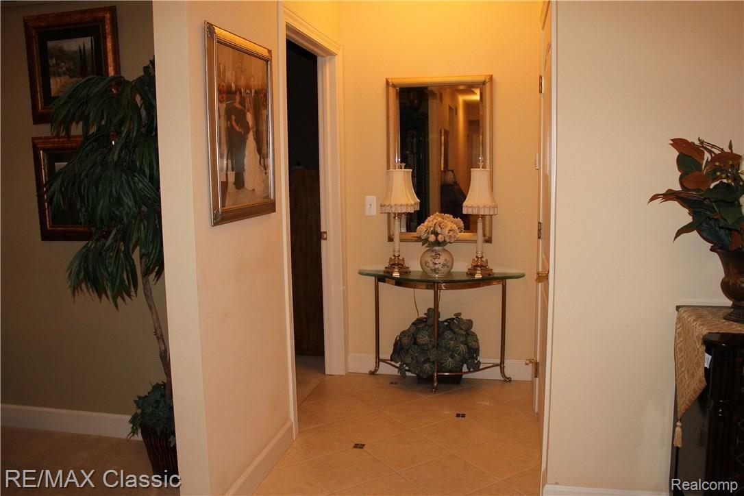 34028 Lyncroft Street Farmington, MI 48331 - Photo 45 of 66 image0049.jpg