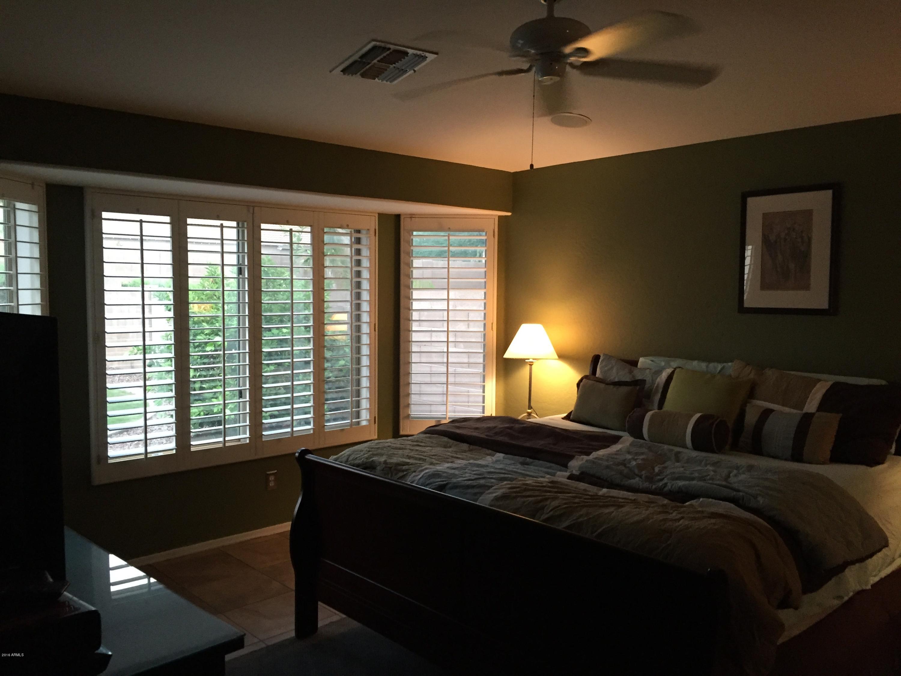 1727 East Harwell Road Phoenix, AZ 85042 - Photo 15 of 20 IMG_0168