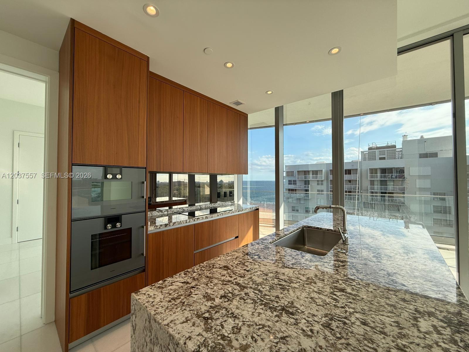 175 Southeast 25th Road, Unit 903 Miami, FL 33129 - Photo 26 of 36