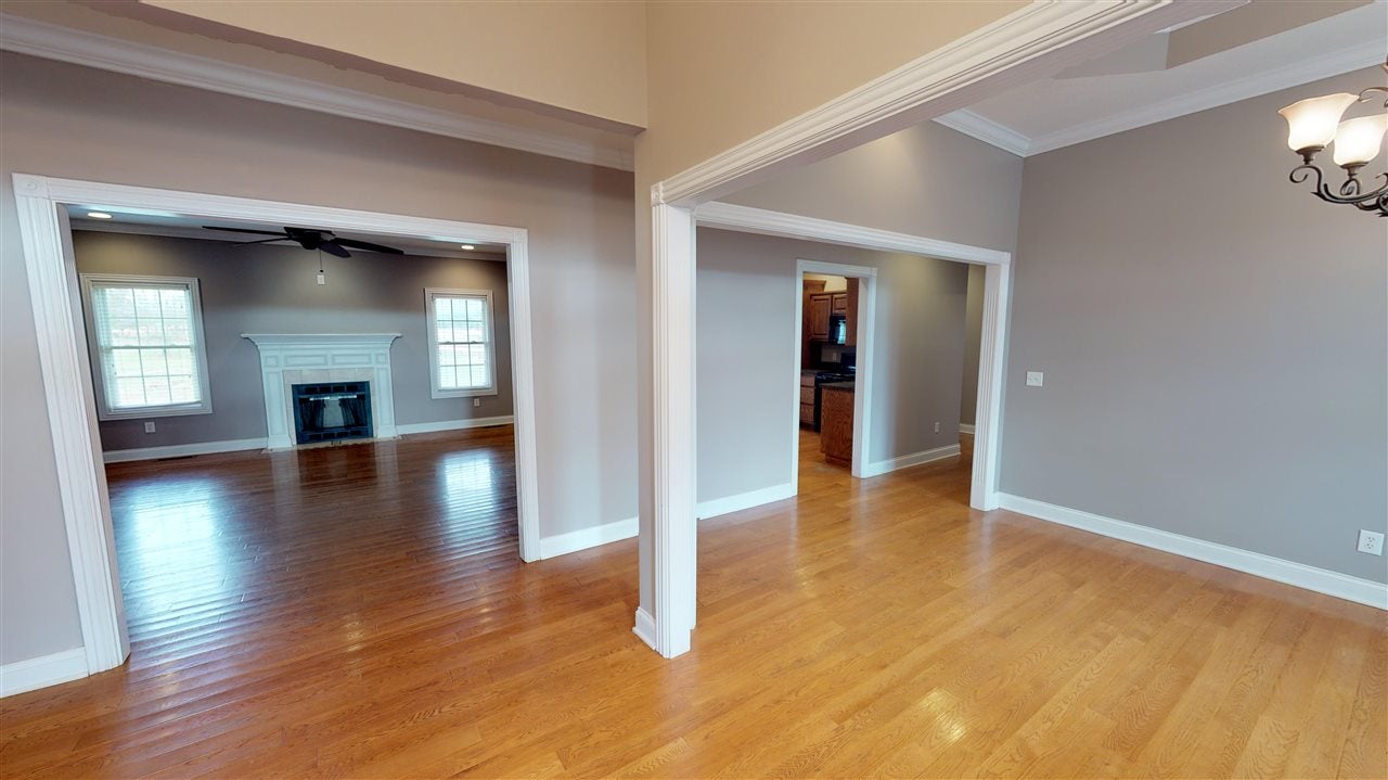 534 Rodeo Lane Bowling Green, KY 42101 - Photo 2 of 25 Gallery Image 2