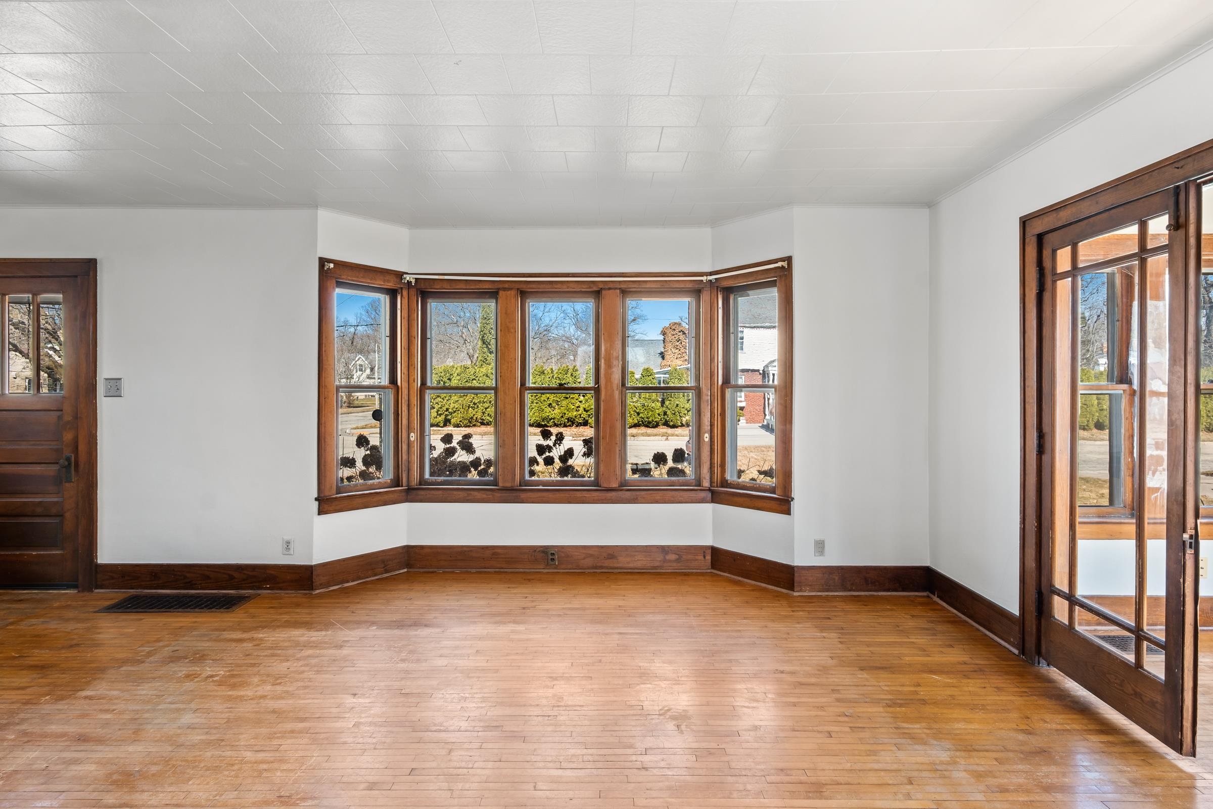 425 Howard Street Ripon, WI 54971 - Photo 14 of 54