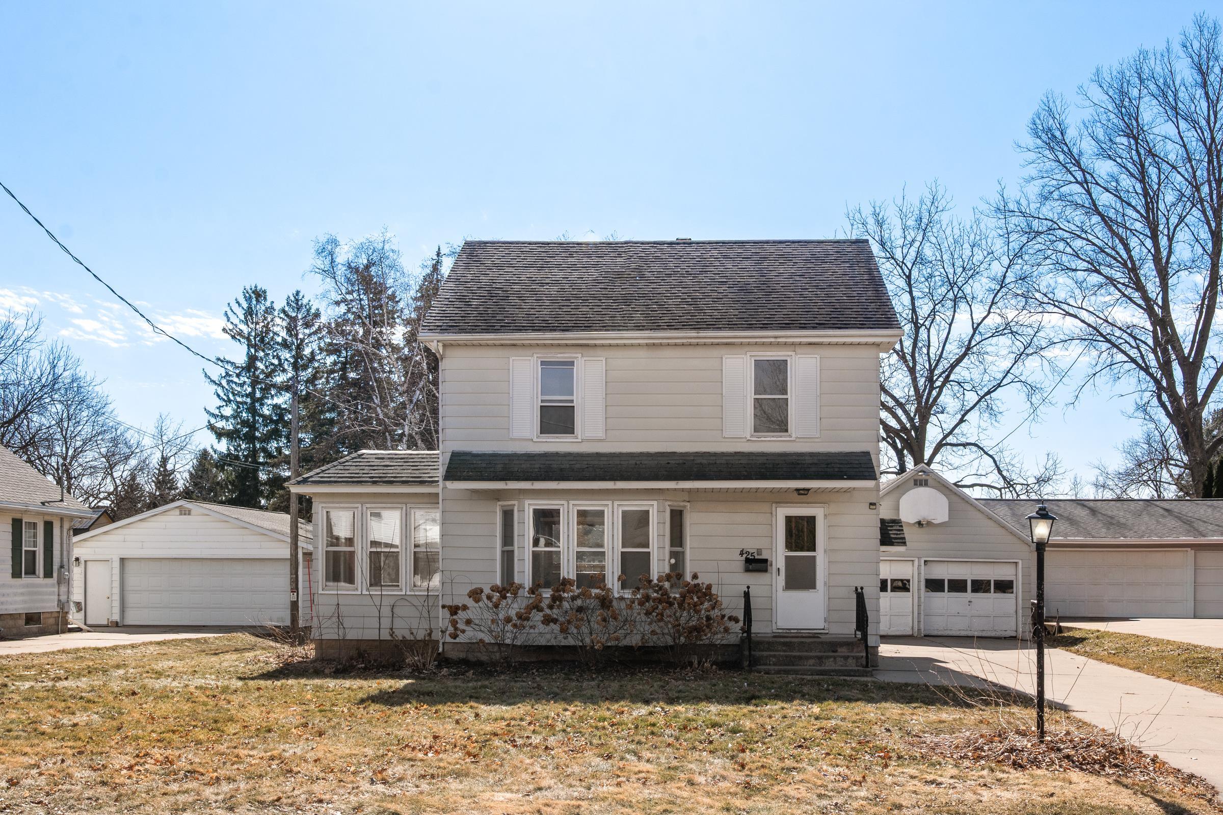 425 Howard Street Ripon, WI 54971 - Photo 33 of 54