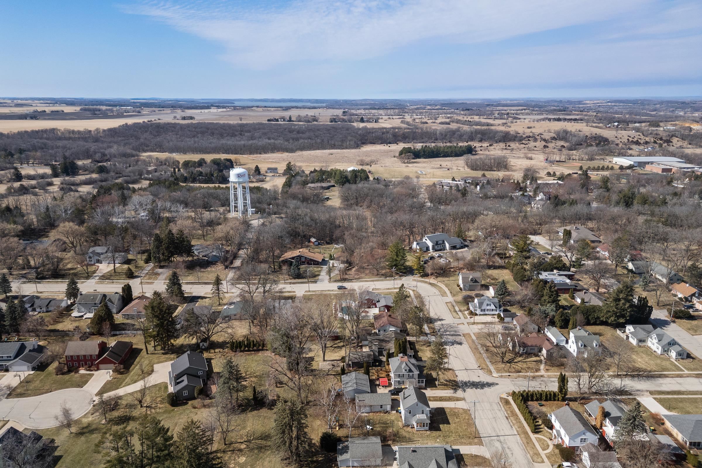 425 Howard Street Ripon, WI 54971 - Photo 49 of 54