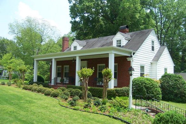 922 Dawnville Road Northeast Dalton, GA 30721 - Photo 1 of 1 Main View