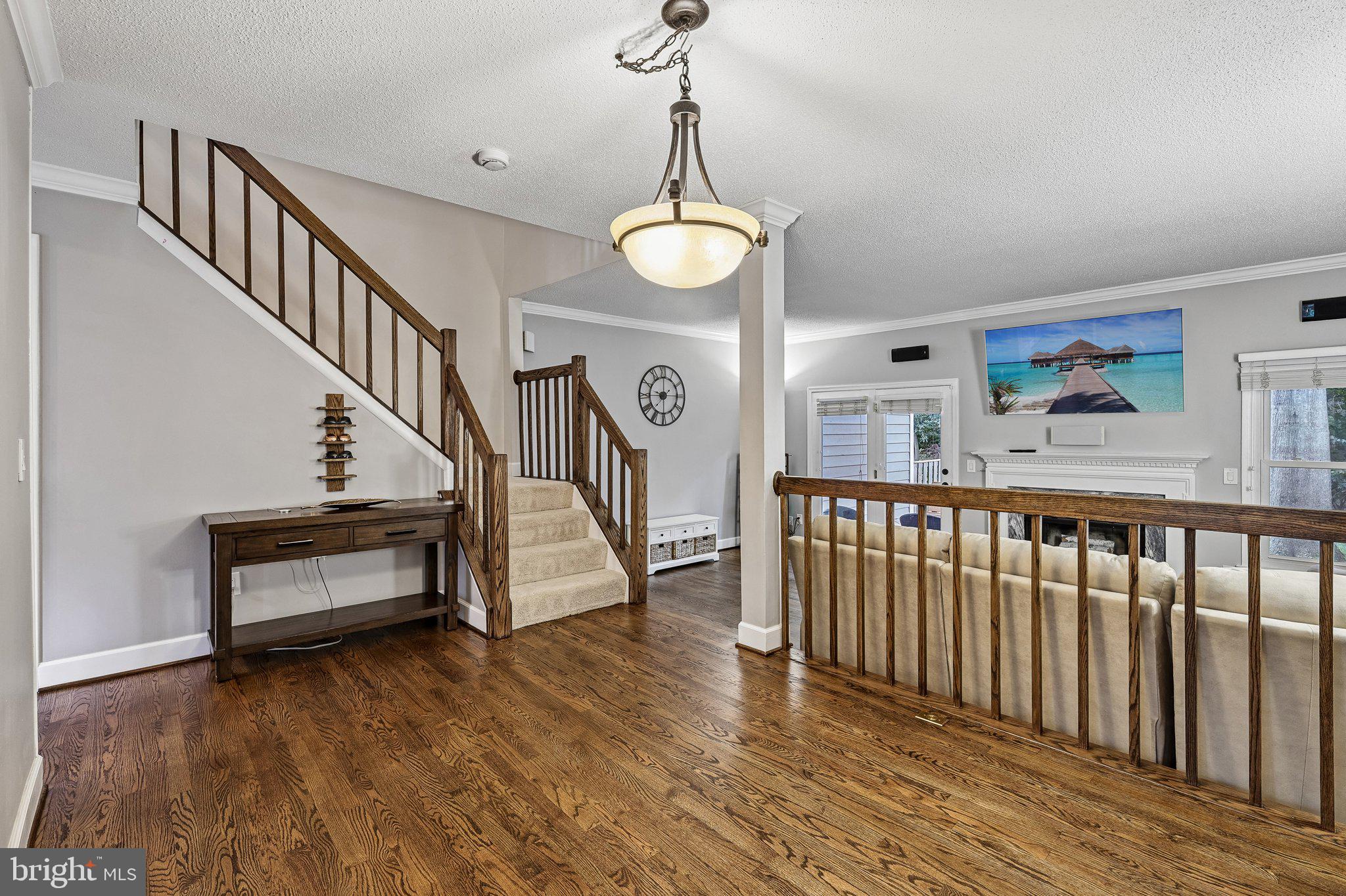 1432 Newport Spring Court Reston, VA 20194 - Photo 9 of 42 Gallery Image 9