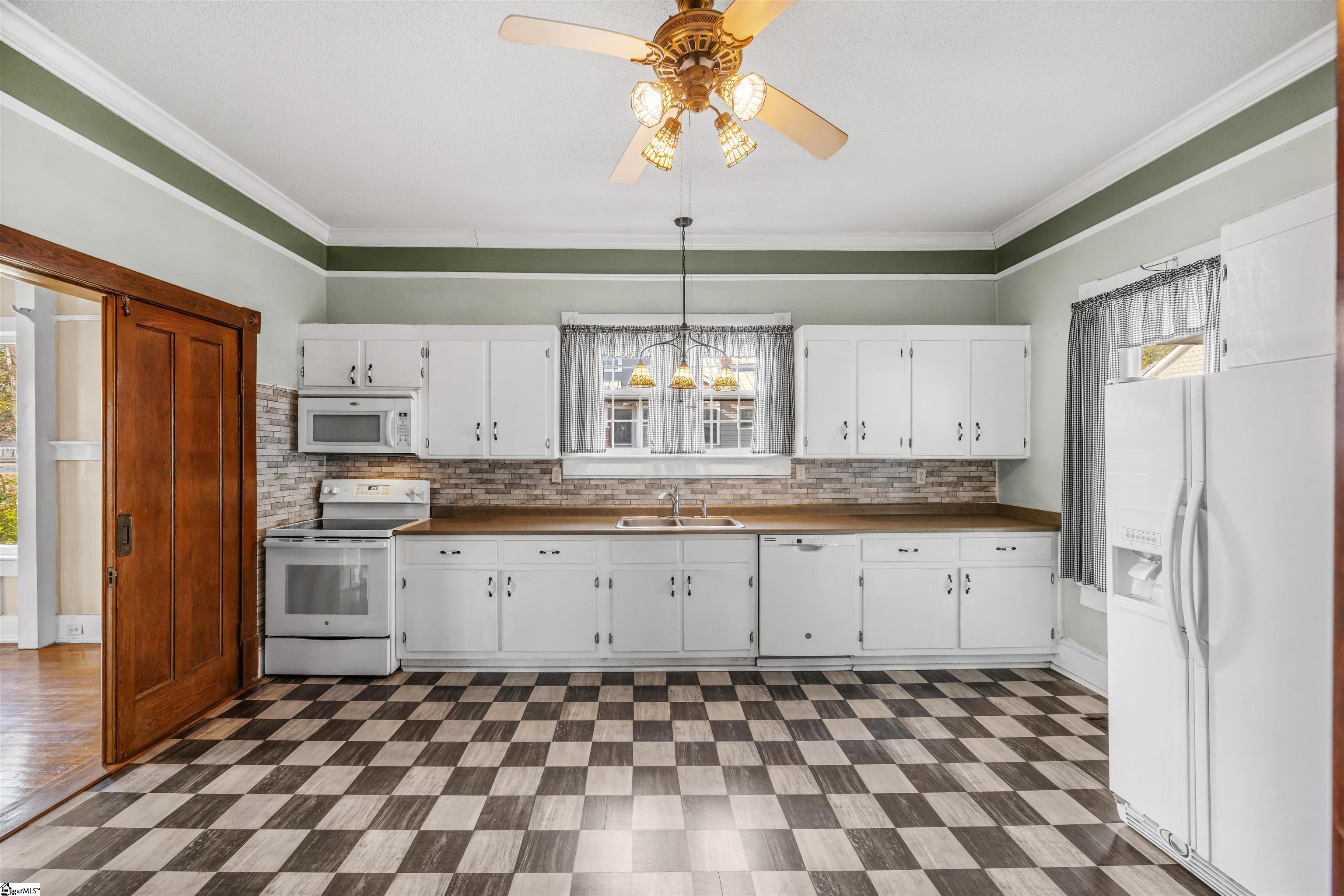 406 North Main Street Fountain Inn, SC 29644 - Photo 16 of 50 Gallery Image 16