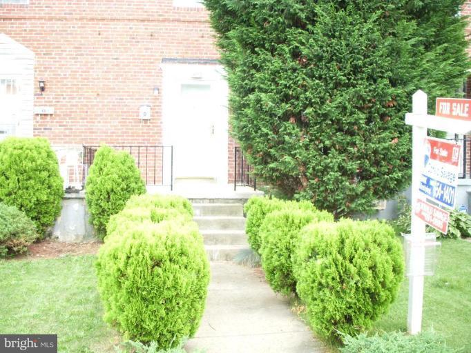923 Coleridge Road Baltimore, MD 21229 - Photo 1 of 15 Exterior (Main)