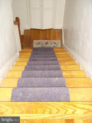 923 Coleridge Road Baltimore, MD 21229 - Photo 14 of 15 Staircase