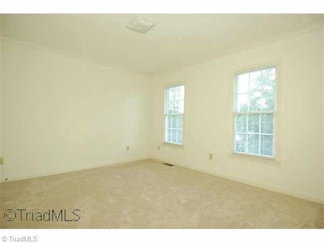 170 Stonburg Road Clemmons, NC 27012 - Photo 7 of 11 2nd Bedroom.