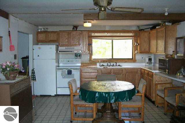 5895 Sheehan Road Prescott, MI 48756 - Photo 4 of 13 1757878-3.JPG
