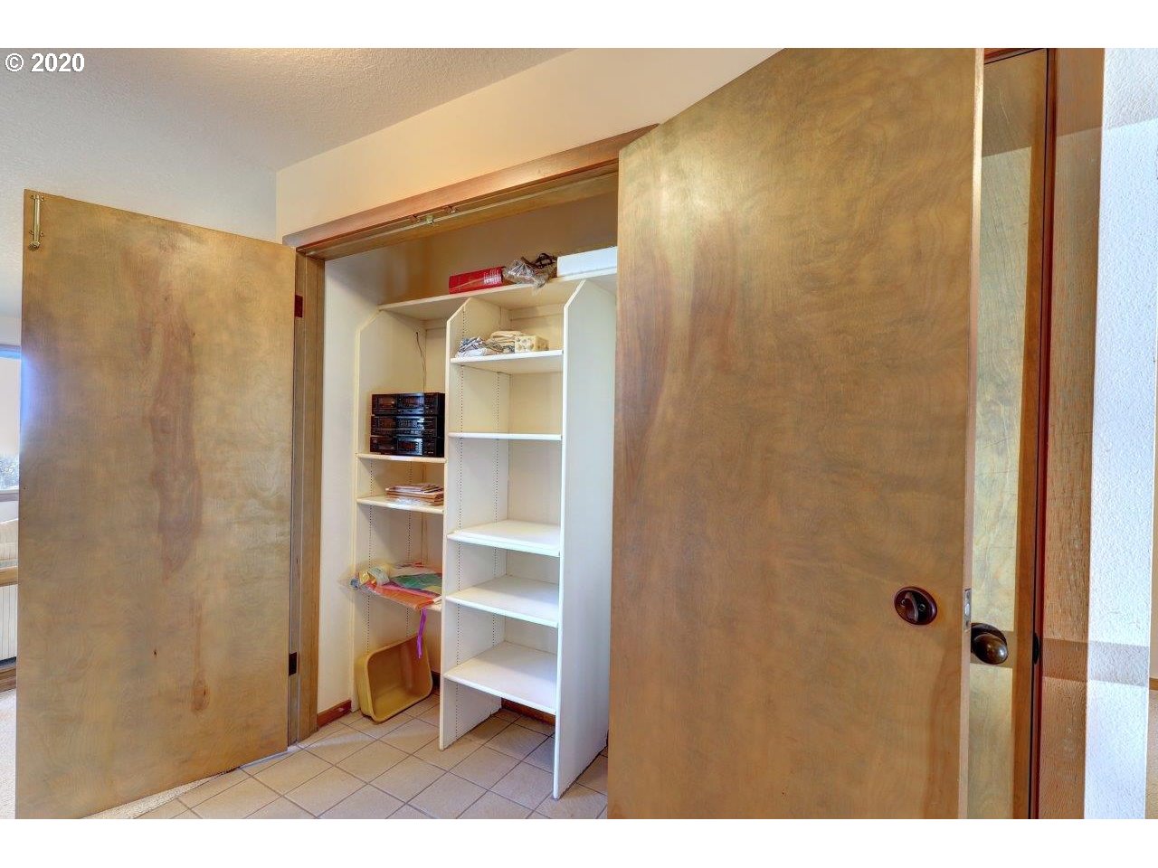 403 Breakers Point, Unit 403 Cannon Beach, OR 97110 - Photo 16 of 32