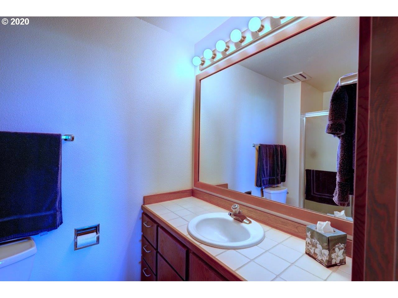 403 Breakers Point, Unit 403 Cannon Beach, OR 97110 - Photo 22 of 32