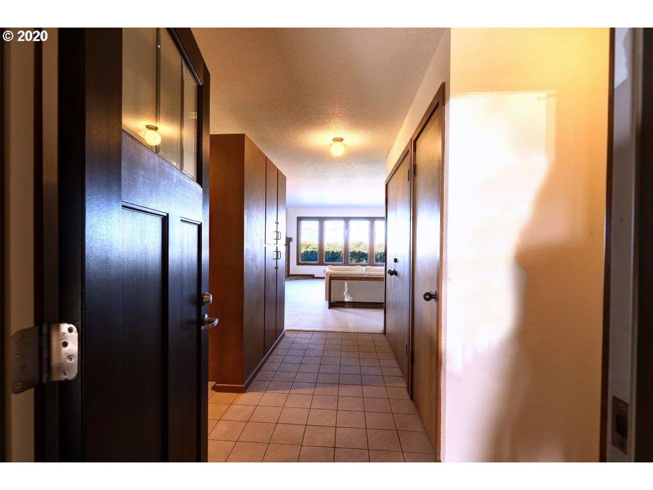 403 Breakers Point, Unit 403 Cannon Beach, OR 97110 - Photo 5 of 32