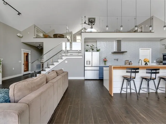 $1,795,000 | 242 Meadow Brook Drive, Starksboro, VT 05487