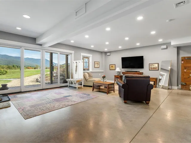 $1,795,000 | 242 Meadow Brook Drive, Starksboro, VT 05487