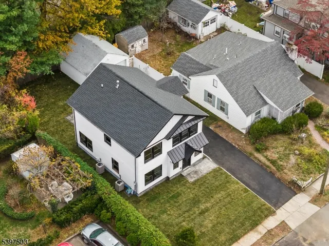 $849,000 | 5 1st Street, Fair Lawn, NJ 07410