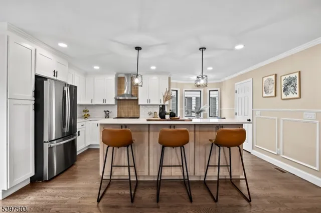 $849,000 | 5 1st Street, Fair Lawn, NJ 07410