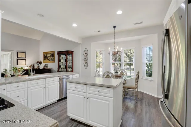 $639,900 | 10 Sunningdale Court, Jackson, NJ 08527