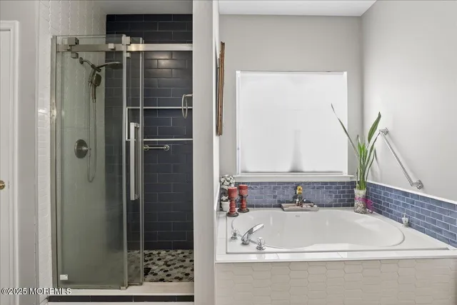 $639,900 | 10 Sunningdale Court, Jackson, NJ 08527