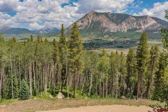$750,000 | 811 Hidden Mine Road, Crested Butte, CO 81224