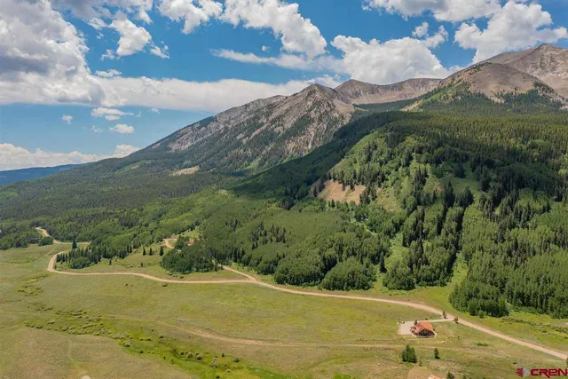 $750,000 | 811 Hidden Mine Road, Crested Butte, CO 81224