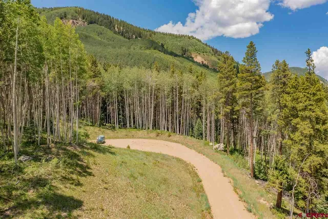$750,000 | 811 Hidden Mine Road, Crested Butte, CO 81224