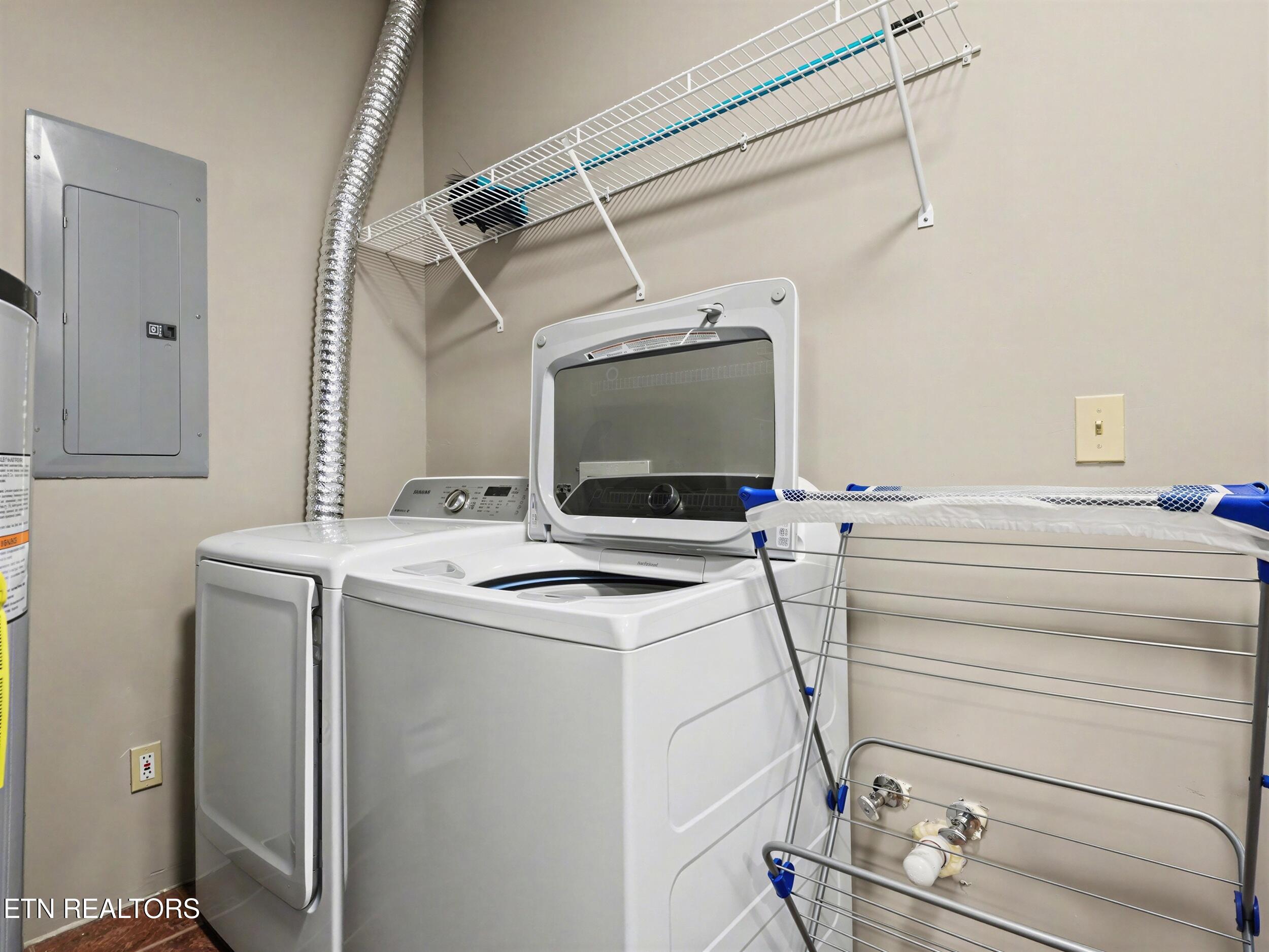 1447 Cove Pointe Road La Follette, TN 37766 - Photo 25 of 48 20_39