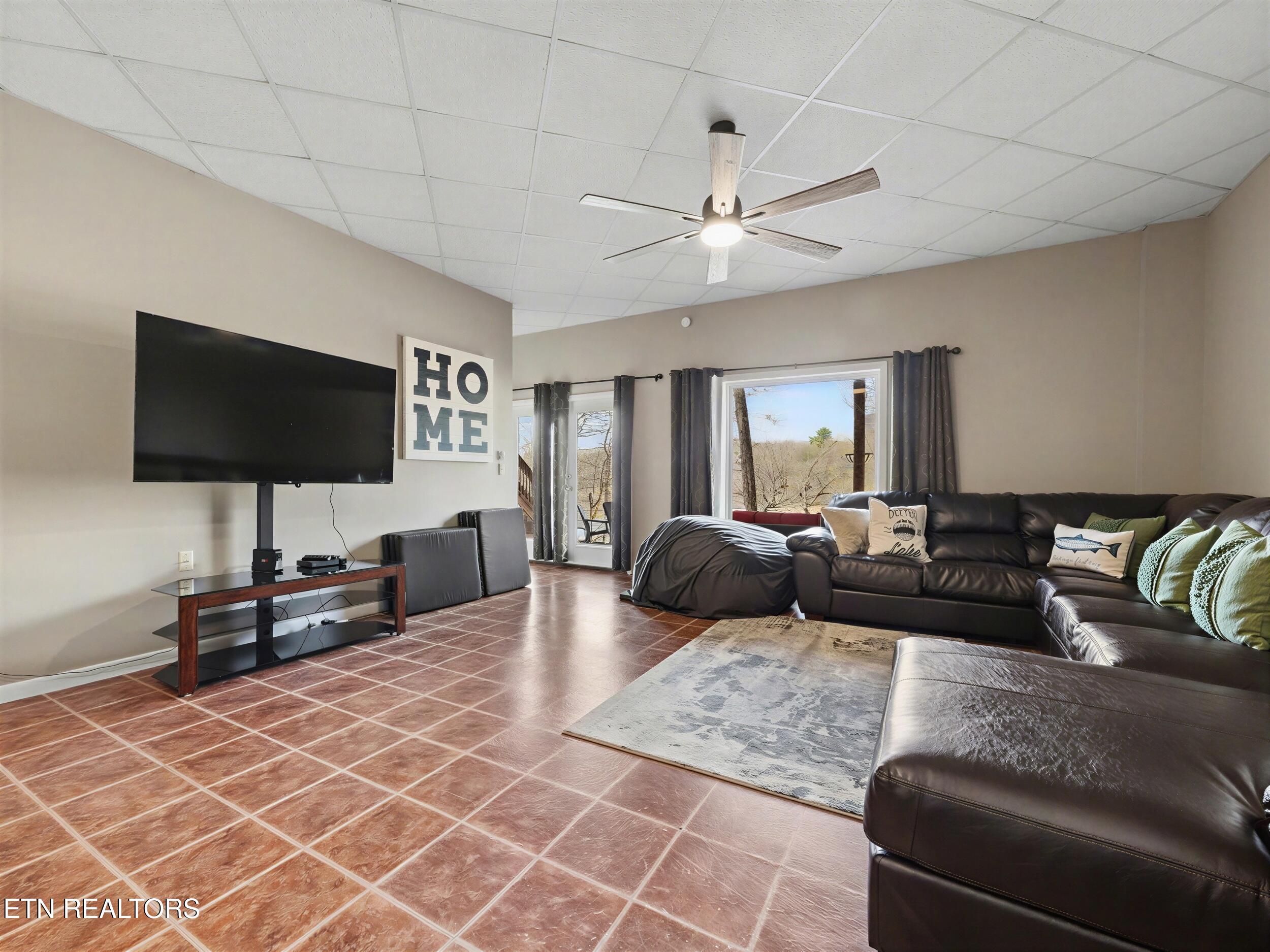 1447 Cove Pointe Road La Follette, TN 37766 - Photo 29 of 48 24_43