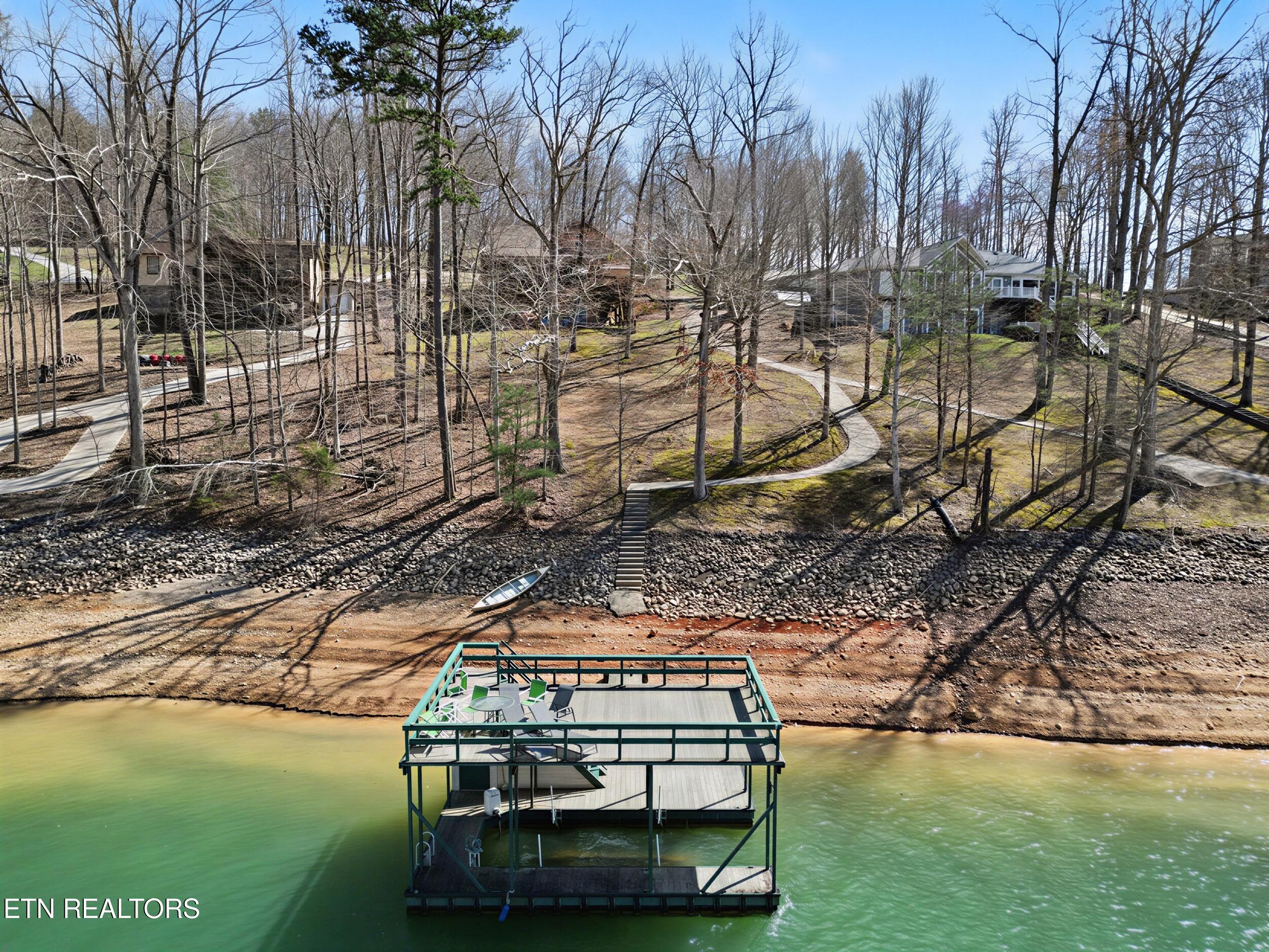 1447 Cove Pointe Road La Follette, TN 37766 - Photo 4 of 48 40_2