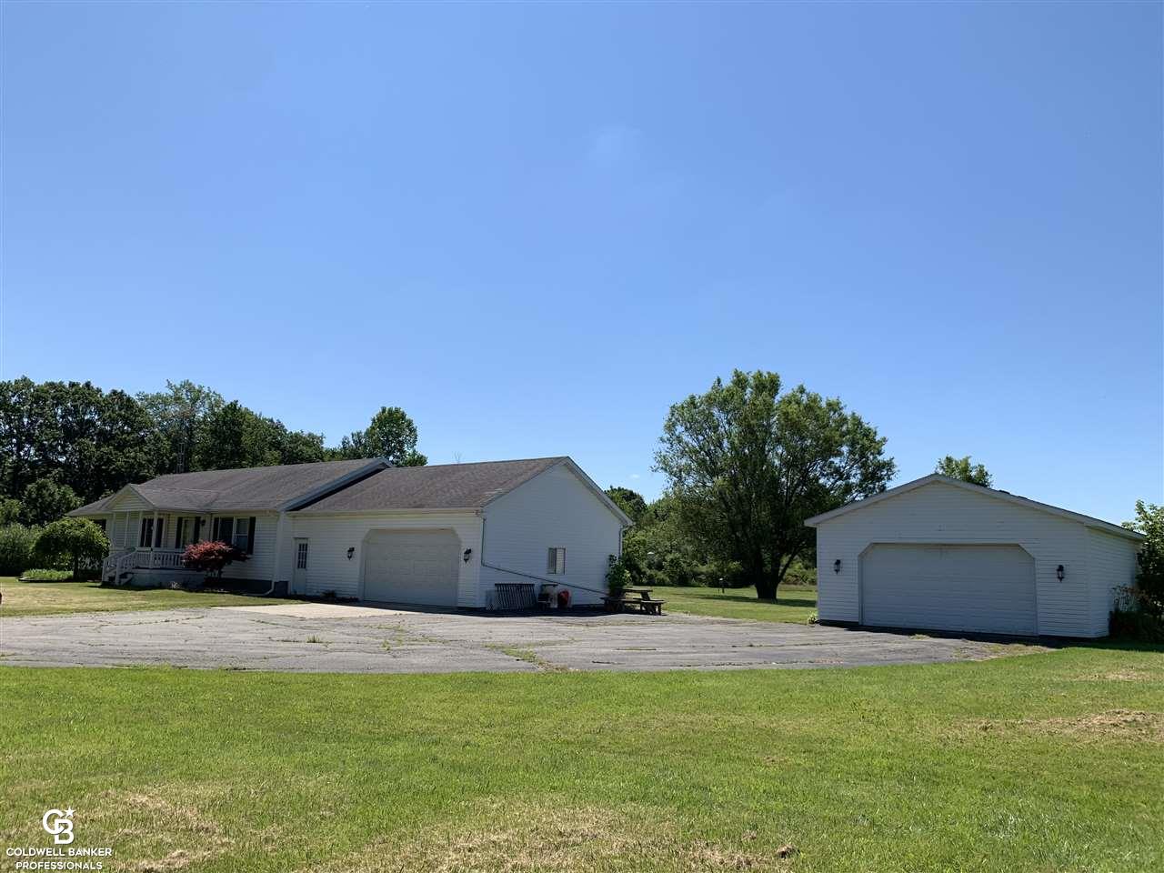 9157 Rynn Road Avoca, MI 48006 - Photo 45 of 47 31387309-44.JPG
