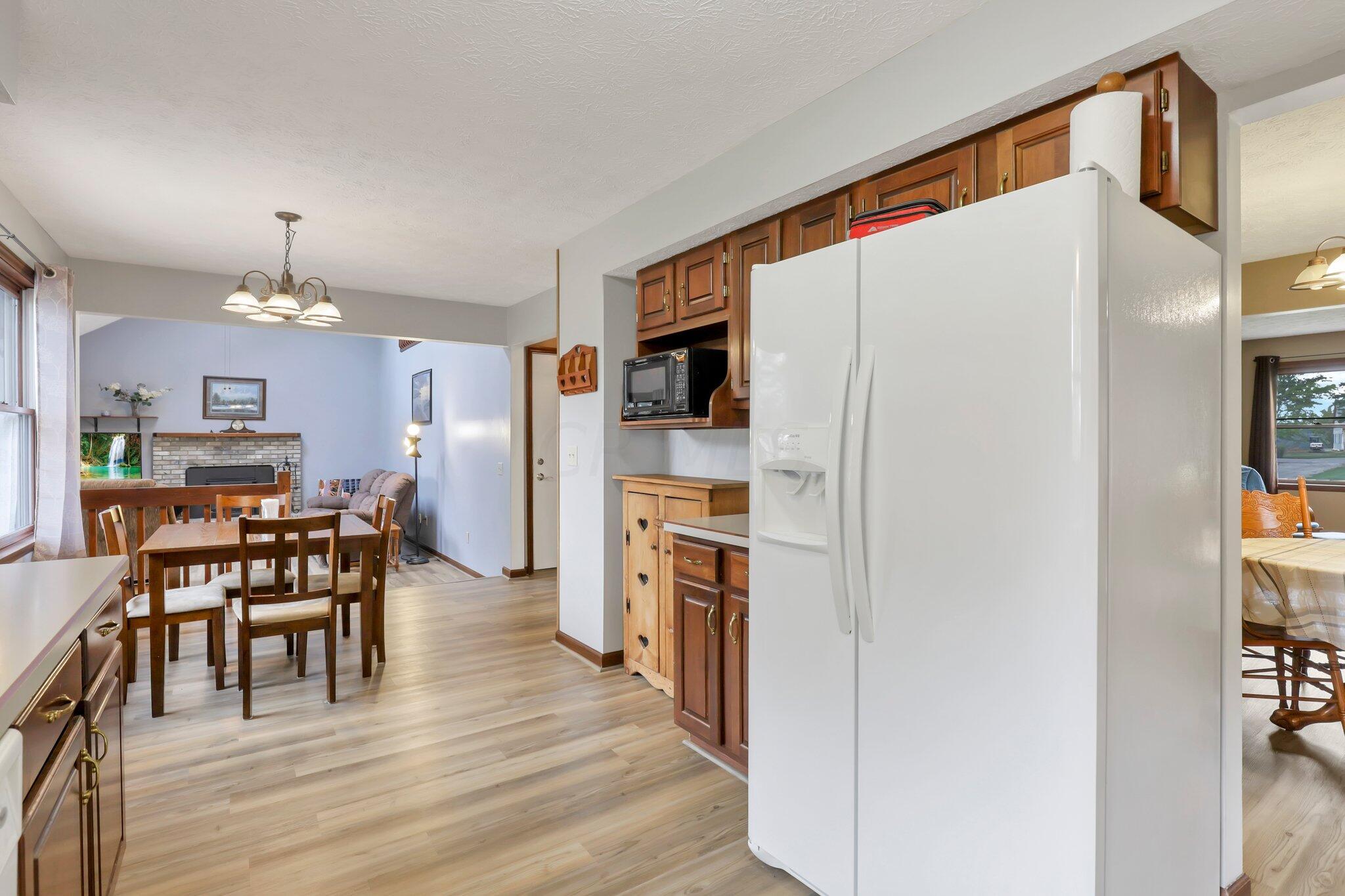 7176 Darby Road Circleville, OH 43113 - Photo 10 of 45 View of Kitchen & Eat-In Space
