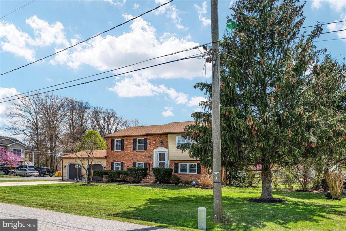 1425 Evergreen Road Severn, MD 21144 - Photo 3 of 36
