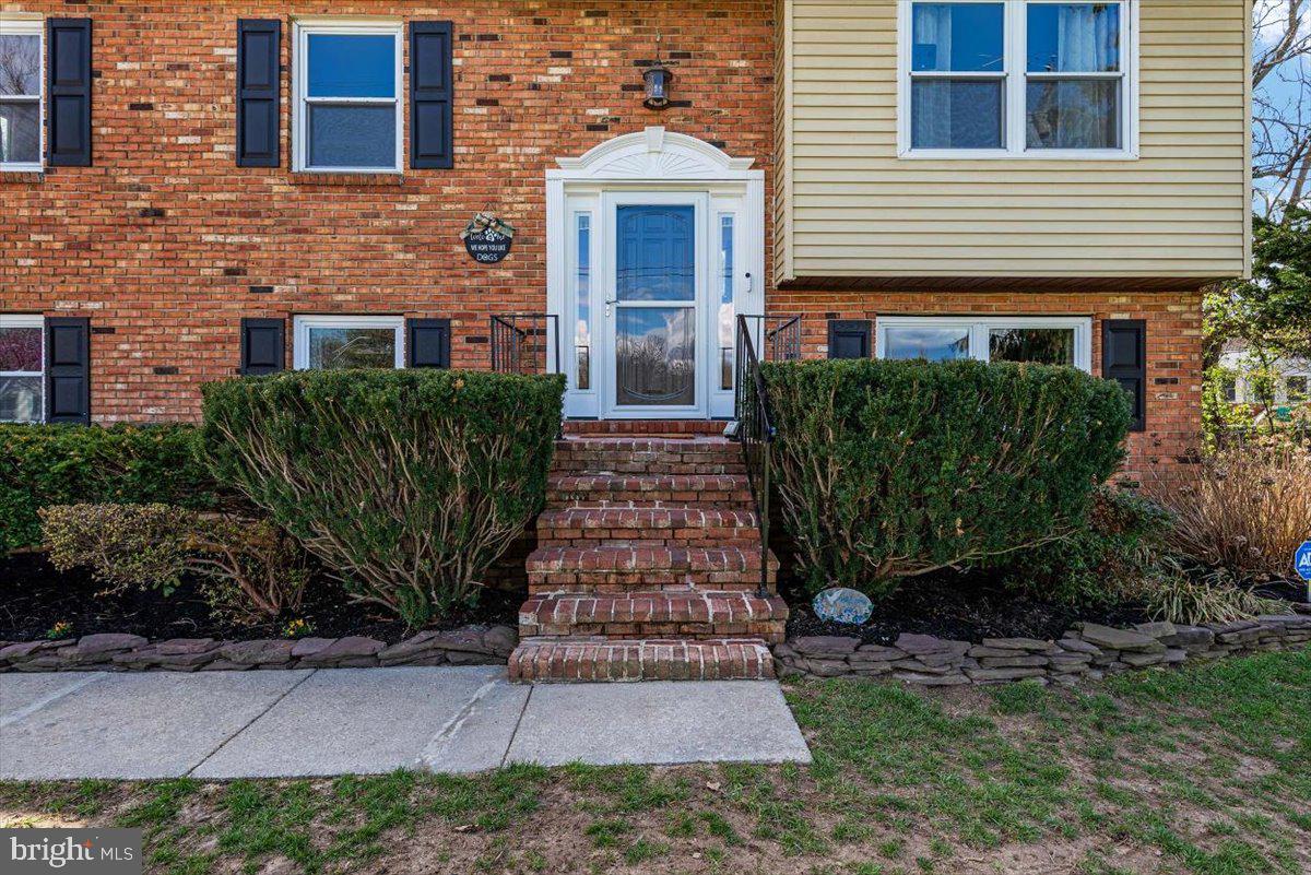 1425 Evergreen Road Severn, MD 21144 - Photo 4 of 36