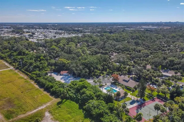 $198,800 | 4715 Village Gardens Drive, Unit 68, Sarasota, FL 34234