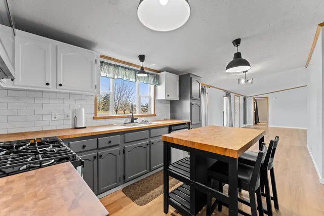 $274,900 | W5685 County Road O, Endeavor, WI 53930