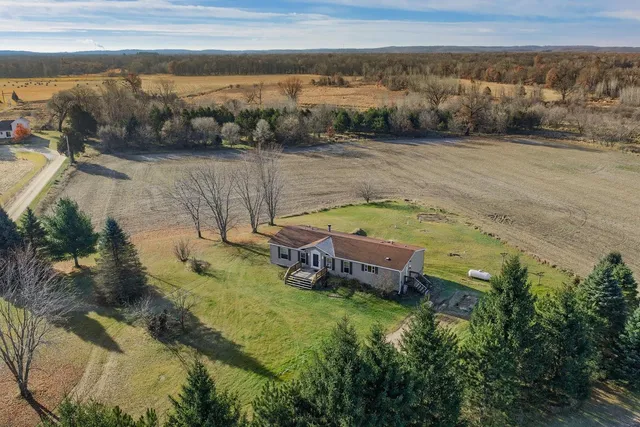 $274,900 | W5685 County Road O, Endeavor, WI 53930