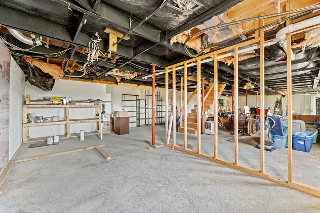 $274,900 | W5685 County Road O, Endeavor, WI 53930