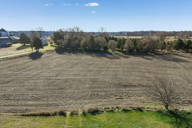 $274,900 | W5685 County Road O, Endeavor, WI 53930
