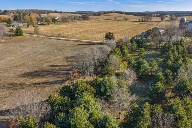 $274,900 | W5685 County Road O, Endeavor, WI 53930