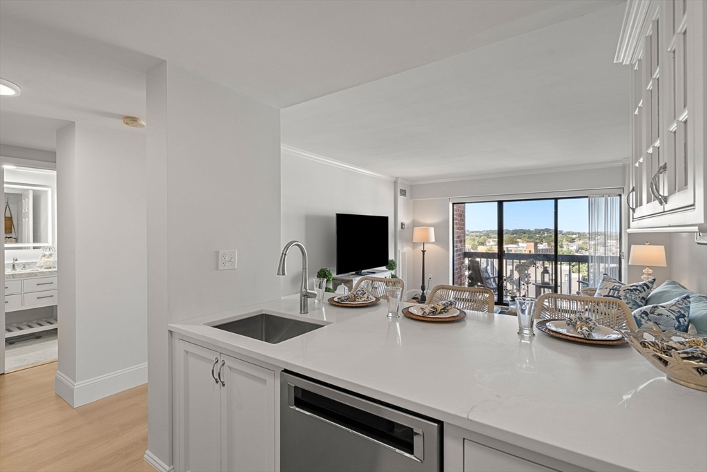 15 North Beacon Street, Unit 910 Boston, MA 02134 - Photo 10 of 28