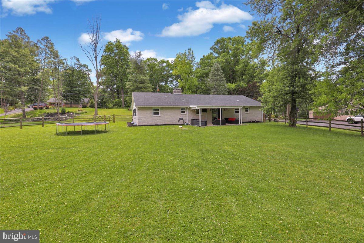 325 Faust Road Reading, PA 19608 - Photo 6 of 12