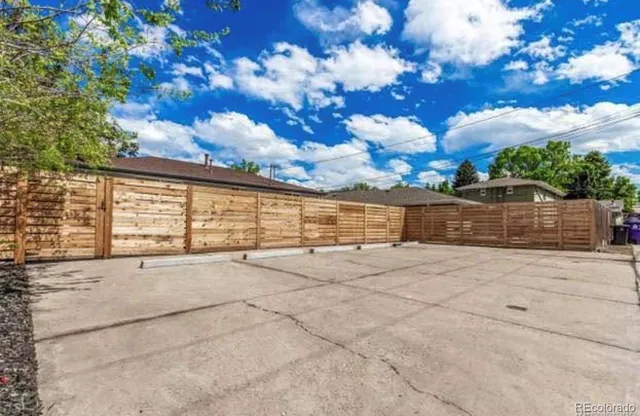 $2,500 | 737 Utica Street, Denver, CO 80204