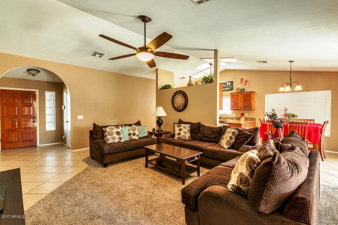 726 South Riata Street Gilbert, AZ 85296 - Photo 6 of 42 06-Riata